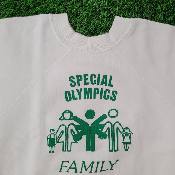 Vintage 90s Family Sports Sweatshirt Womens M 19x19 Boxy White - Picture 6 of 11